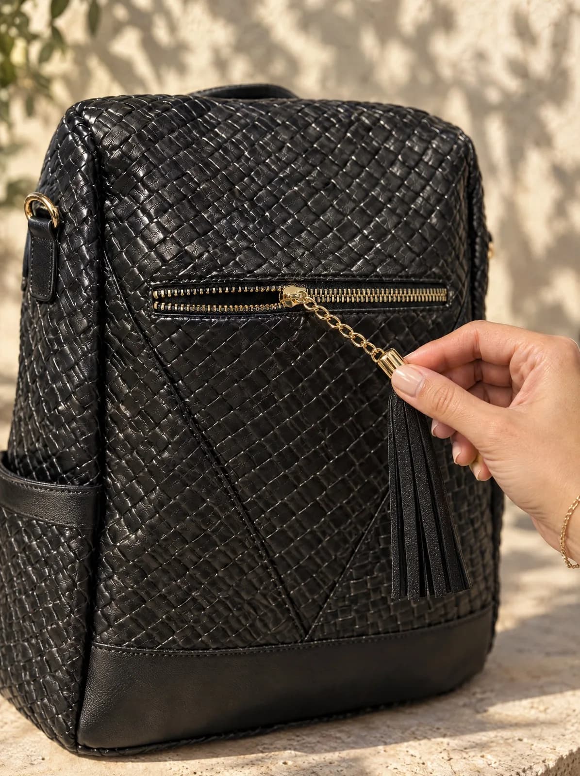 Mykonos Negro, detalle